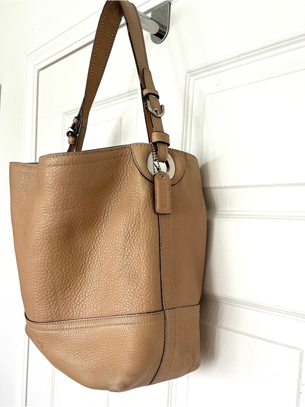 Coach Pebbled Leather Shoulder Bag Tan Brown Slouchy Classic Everyday - Picture 11 of 12